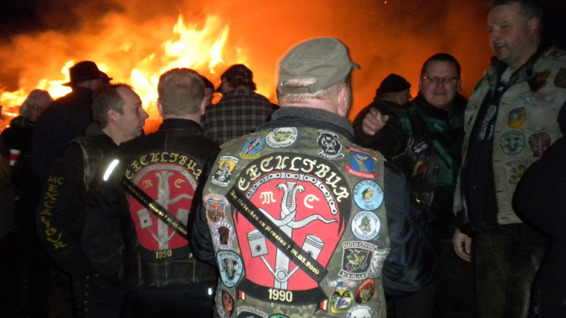 Vorschaubild für 2012-04-07 Osterfeuer Karwitz