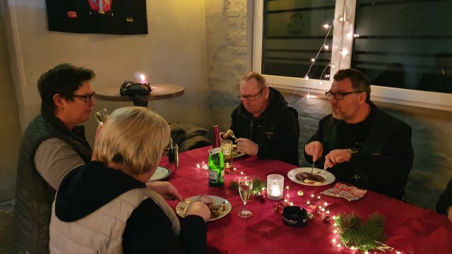 2019-12-27 Weihnachtsfeier Clubhaus - 20191227 200959