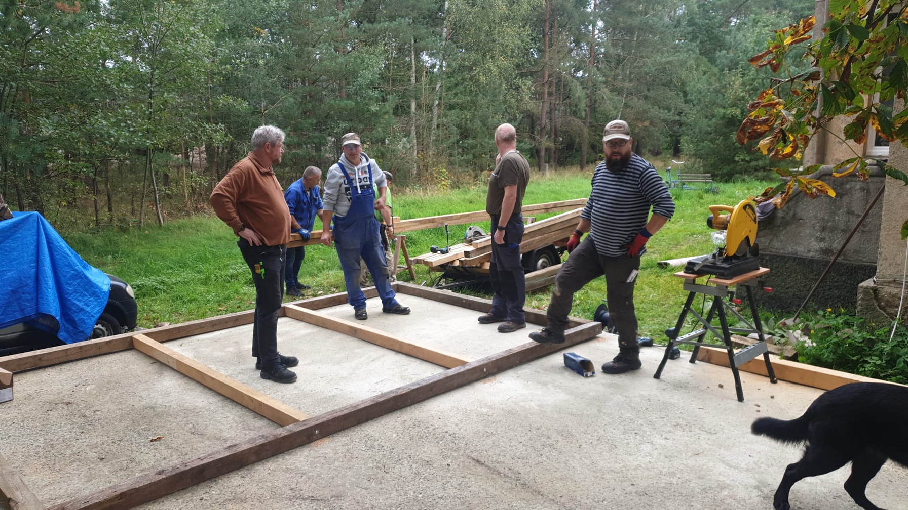 Vorschaubild für 2021-09-25 MCE AE Holzschuppen